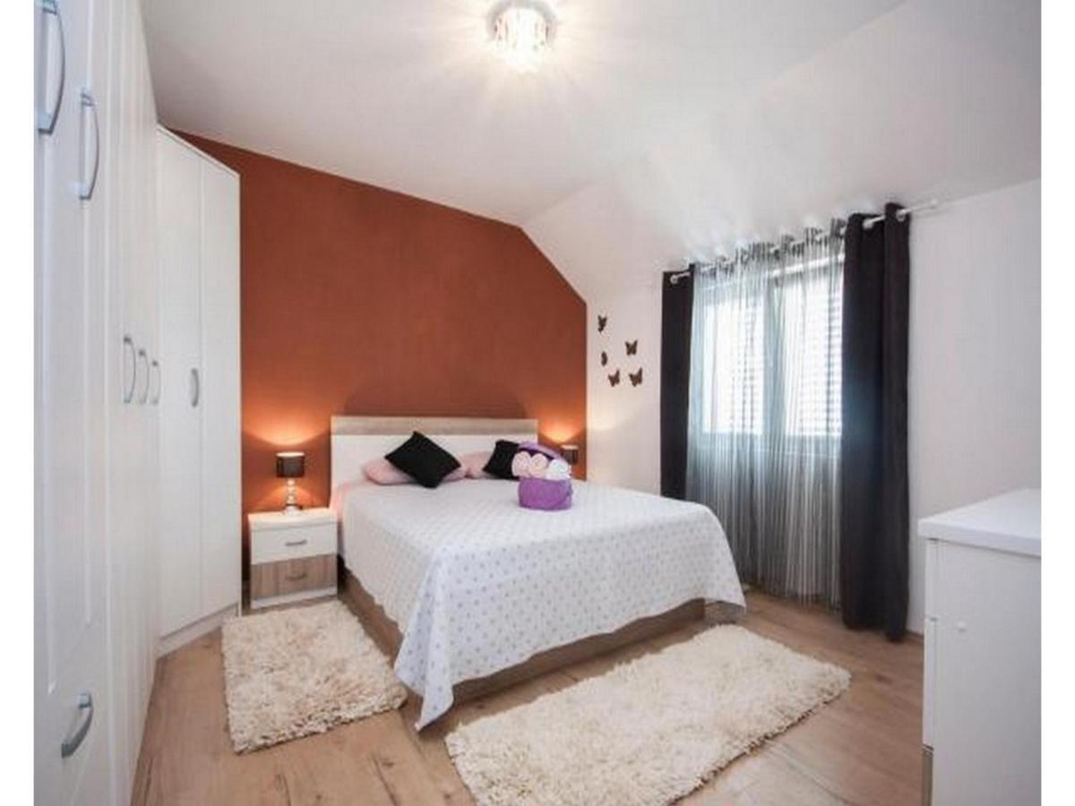 Apartment Dar Murter Exterior foto